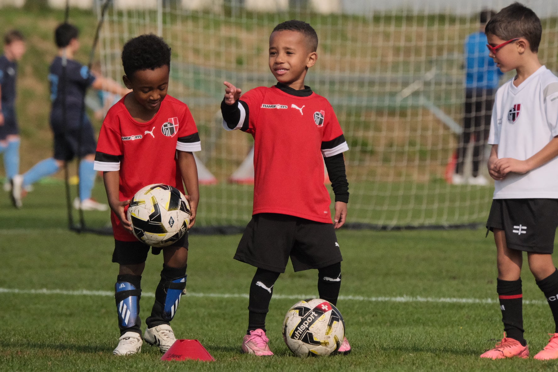 Fotogallery Scuola Calcio: allenamento (11.10.2025, 35 foto)